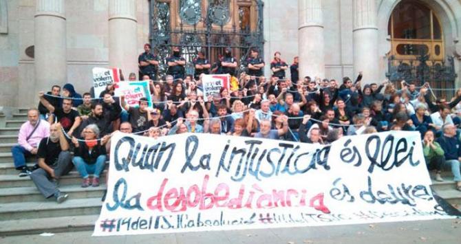 Independentistas protestan en Barcelona contra «la injusticia española»