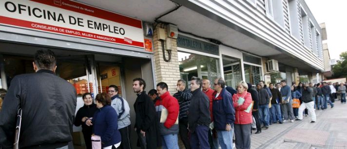 España registra pico de desempleo y más de 3 millones buscan trabajo