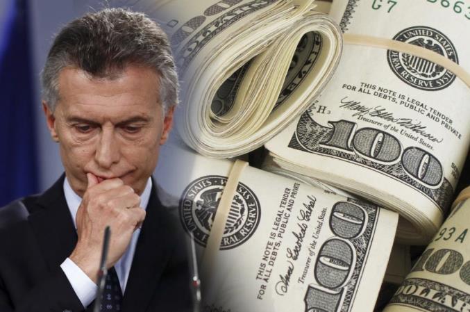 Renuncia de Luis Caputo agrava caída de la moneda argentina frente al dólar