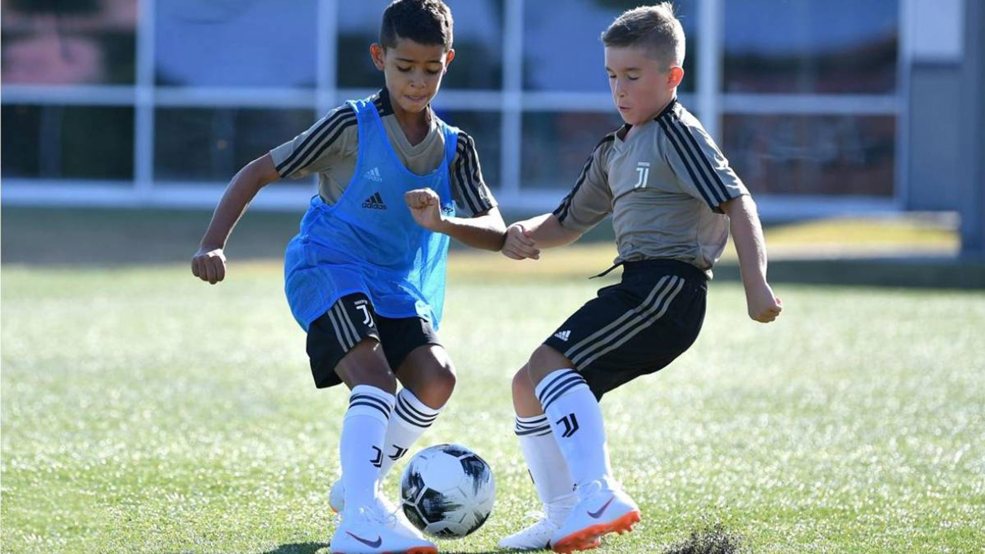 Cristiano Ronaldo llegó al límite: rivaliza con su hijo de 8 años