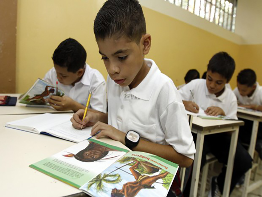 Cifras: En Venezuela creció la educación pública y descendió la privada