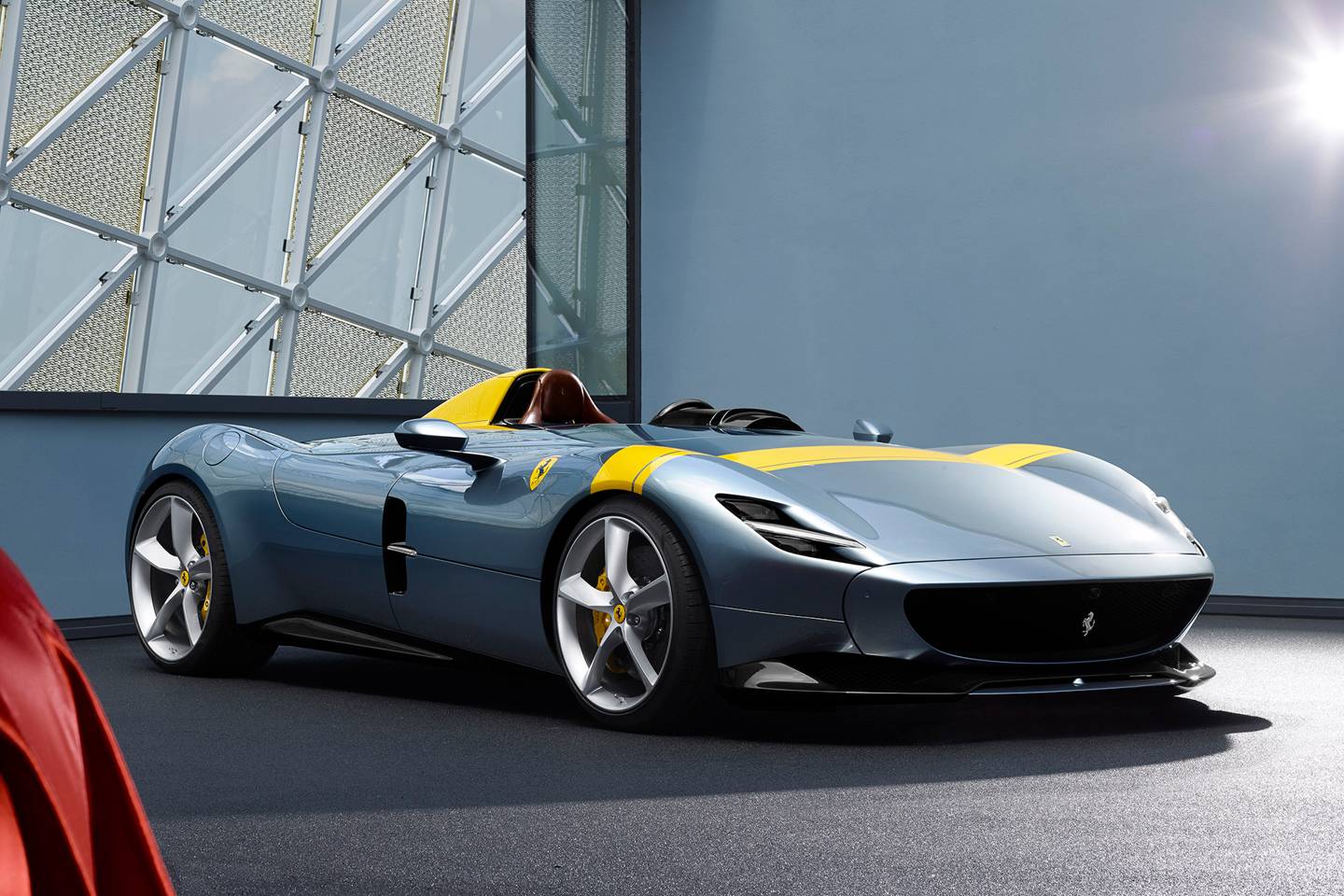 (Fotos) Ferrari presenta su nueva y poderosa joya de carreras, el Monza SP1