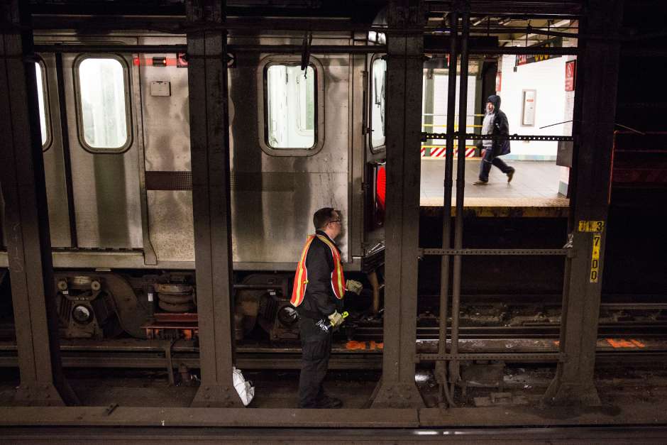 ¿Por qué cada vez mas gente se lanza a los rieles del Metro de Nueva York?