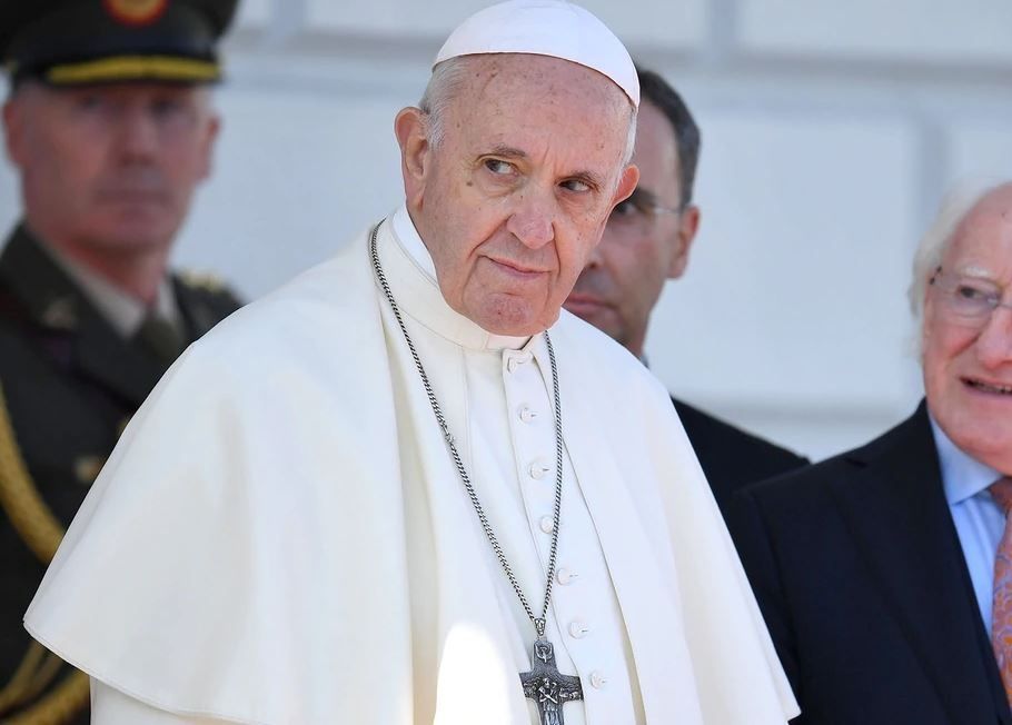 Por escándalo de pederastia: Papa Francisco admite renuncia de otros dos obispos chilenos