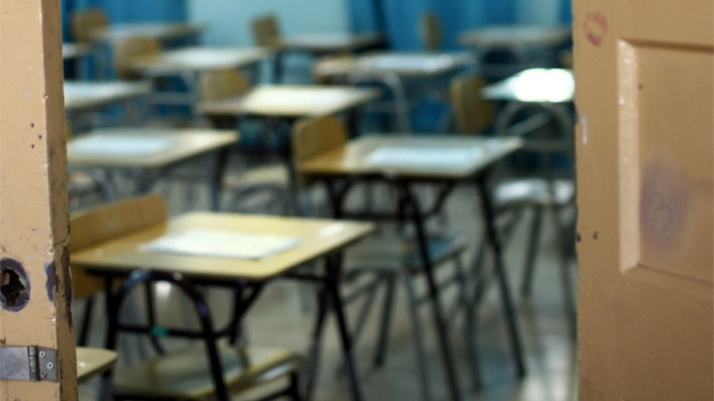 Proyecto de ley propone una «protección especial» para profesores y trabajadores de la educación