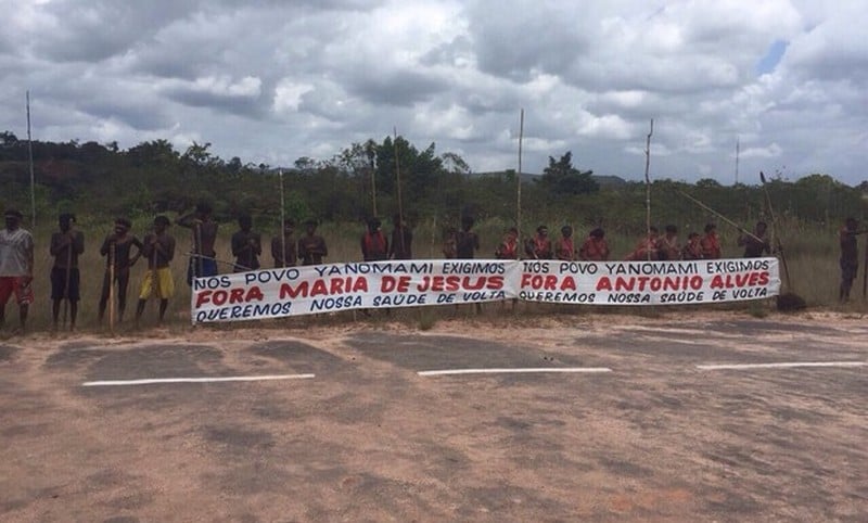 Yanomamis liberan tres avionetas y funcionarios brasileños retenidos en su protesta