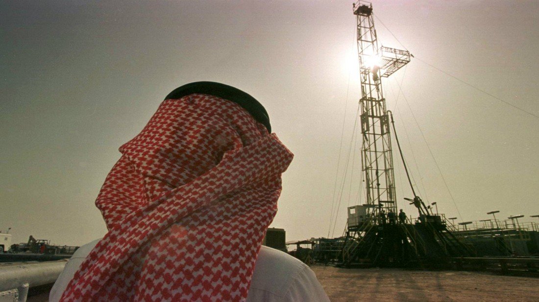 Arabia Saudí calcula su presupuesto con precio de barril de petróleo a 50 dólares