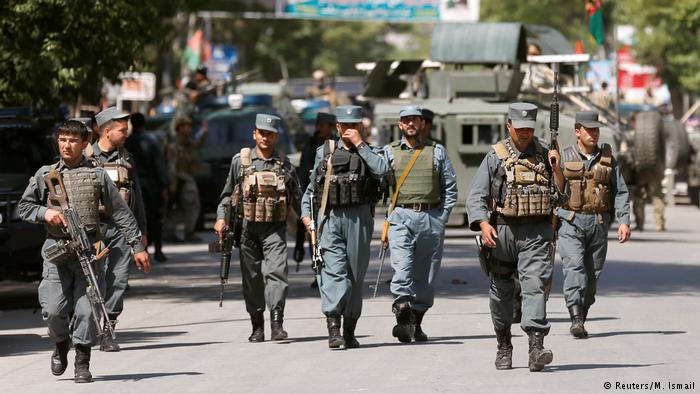 Al menos 12 muertos y 32 heridos por una explosión en Afganistán