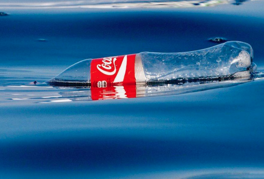 Coca-Cola, Pepsi y Nestlé: Las empresas líderes en contaminación de los océanos con plástico