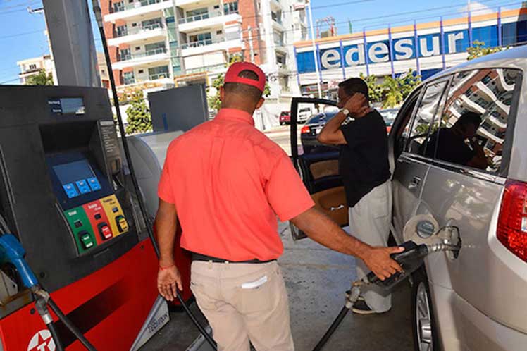 Transportistas dominicanos ponen en jaque a Gobierno con huelga