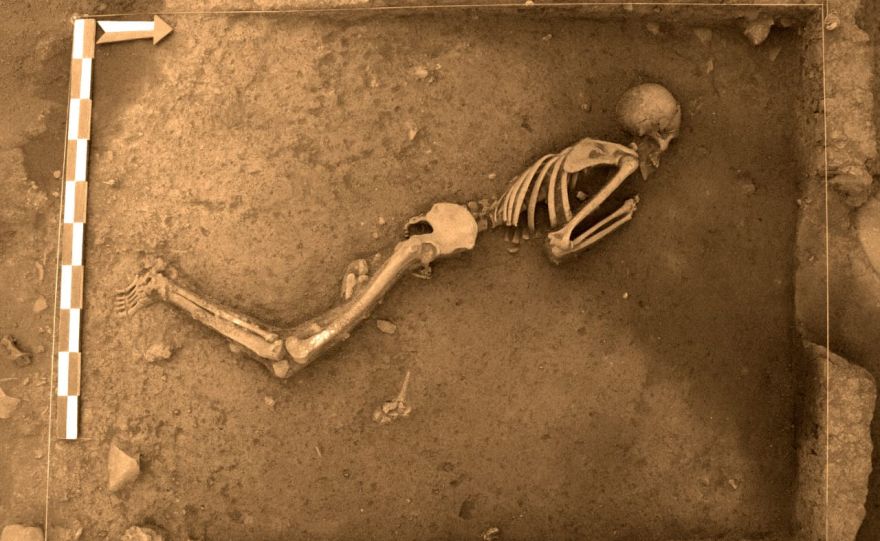 Hallazgo de dos entierros humanos de 3.000 años de antigüedad en Perú