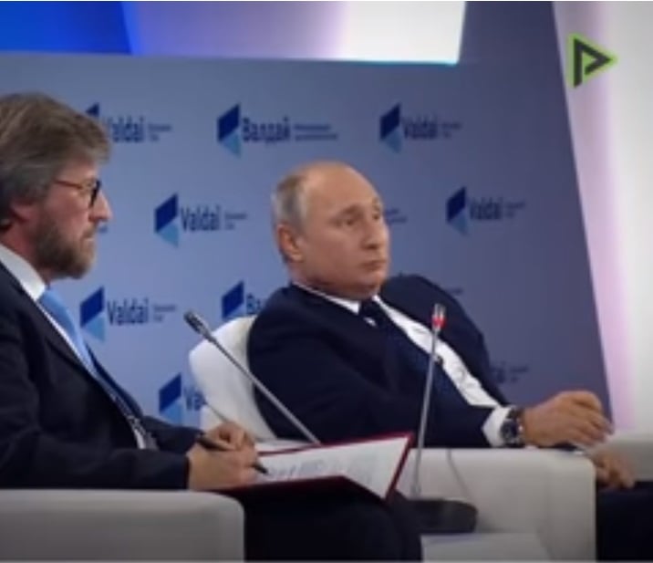 (Vídeo)“Nunca atacaremos a nadie primero”: Putin sobre un posible golpe nuclear