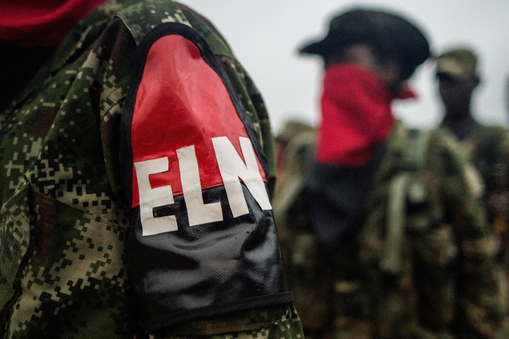 Presidente de Colombia mantiene suspendidos diálogos con ELN