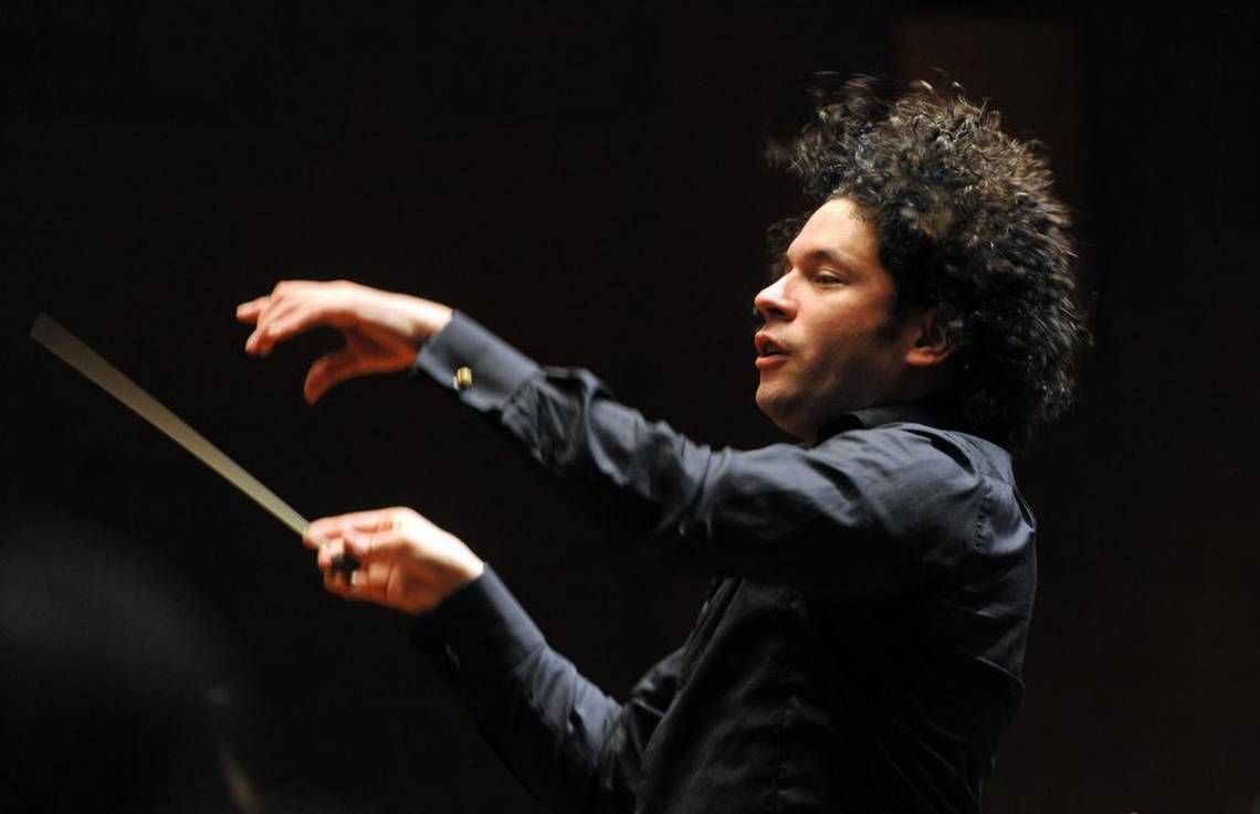 Gustavo Dudamel es galardonado por su devoción a la educación musical