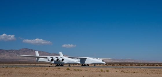 Avión mas grande del mundo se probo con exito