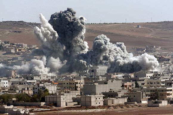 Al menos 62 muertos fue el saldo de un ataque aéreo en Siria