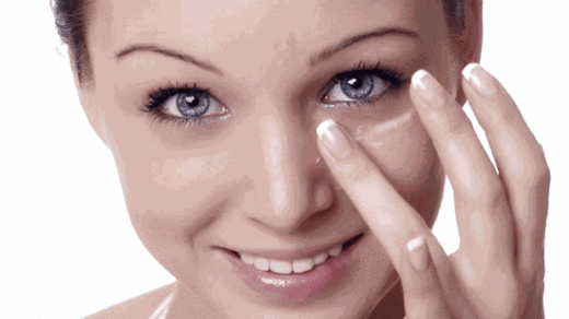 ¿Cómo eliminar las manchas debajo de los ojos?