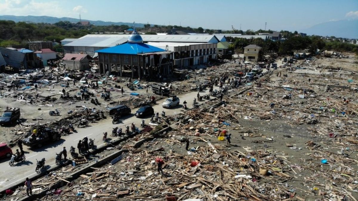 Más de 1400 reos escaparon de los centros penales de Indonesia tras terremoto y tsunami