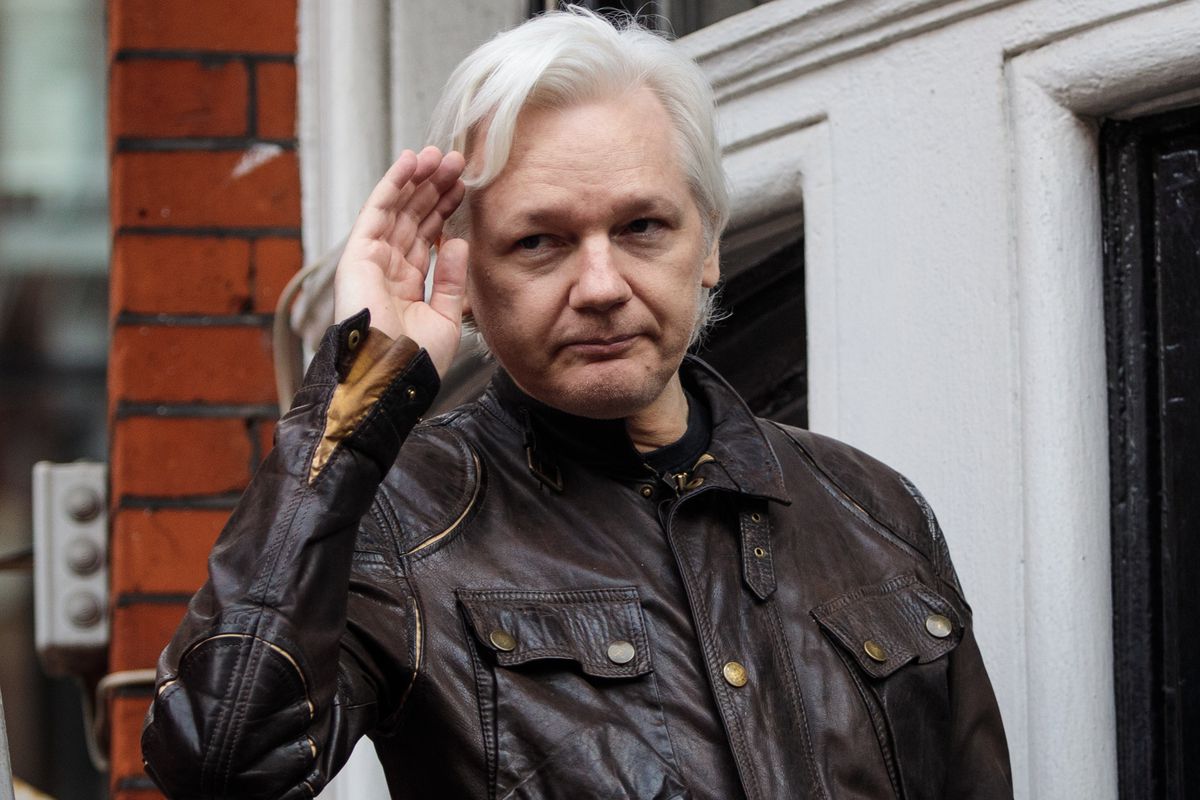Reino Unido asegura que Assange no será extraditado si abandona la Embajada de Ecuador