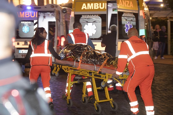 Metro de Roma colapsa por cantidad de transeúntes y deja 24 heridos