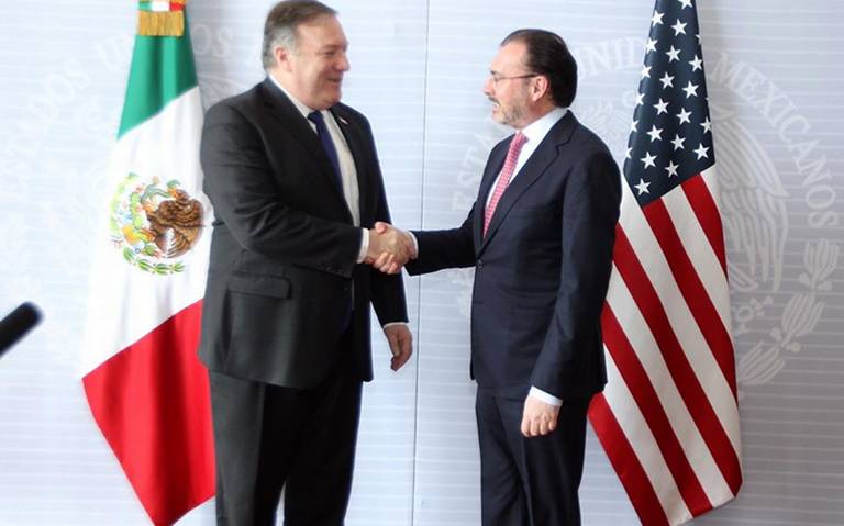 Tensión por caravana de migrantes: Pompeo llega a México para negociar situación fronteriza