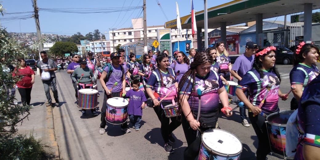 Carnaval Mil Tambores: Positiva evaluación de los pasacalles en los cerros de Valparaíso