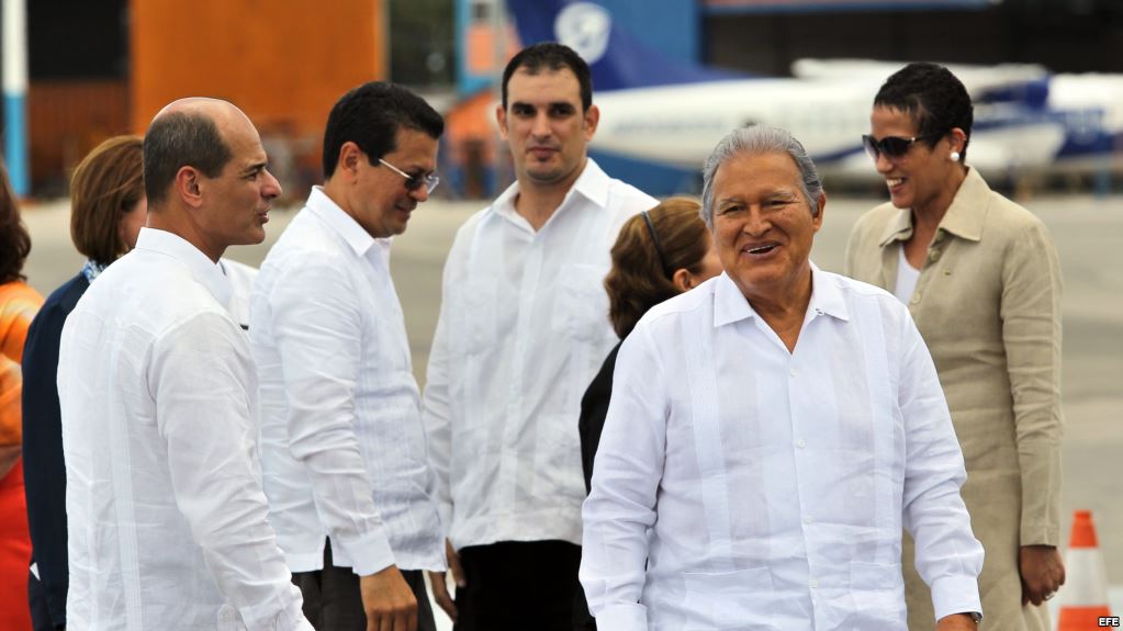 Sánchez Cerén visita a Cuba