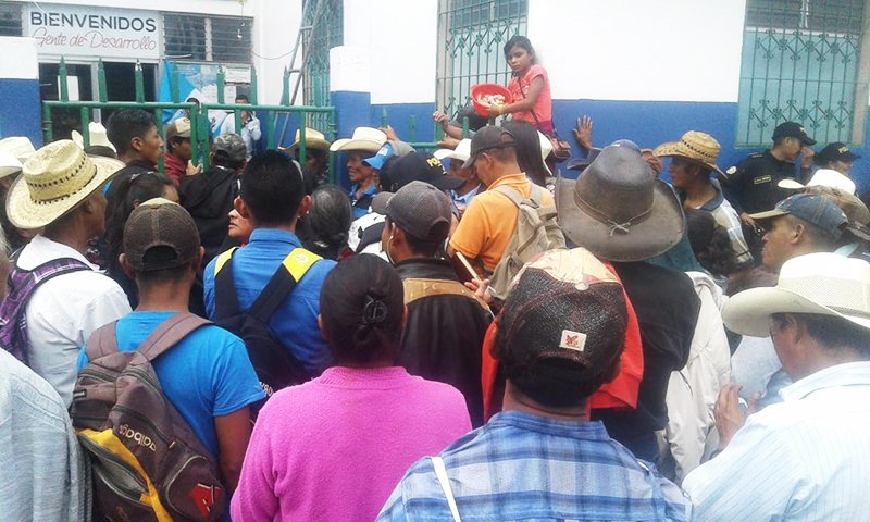 Campesinos denuncian asesinato de luchadores sociales en Guatemala