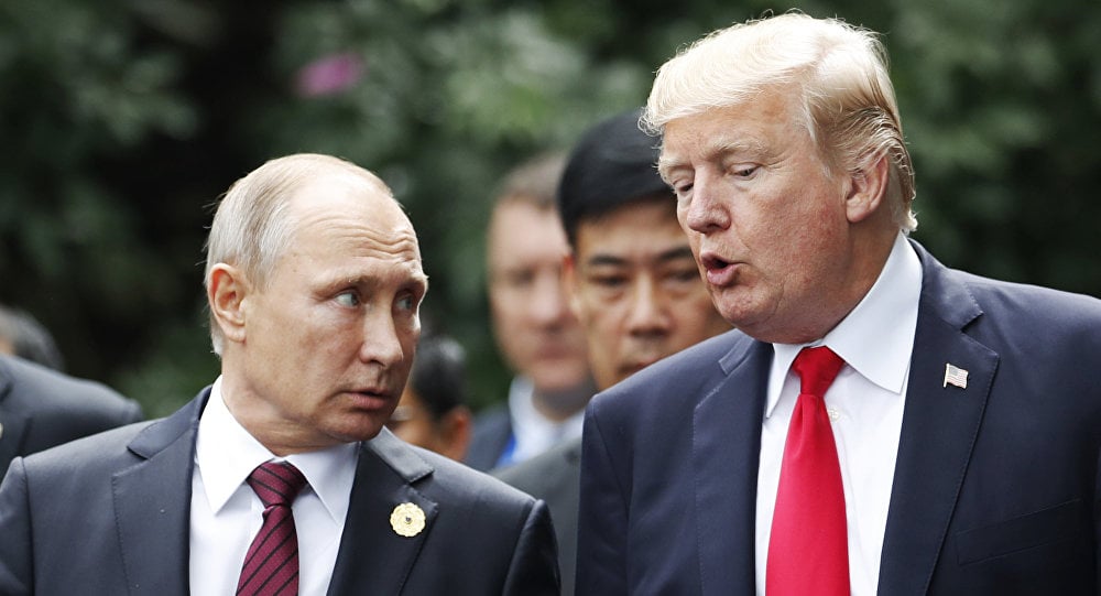Trump dice que hablará con Putin este lunes sobre petróleo, comercio y Venezuela