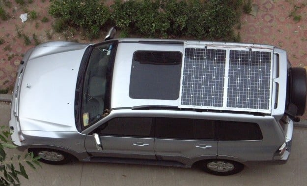 Paneles solares en el techo podrán cargar vehículos eléctricos y de combustión