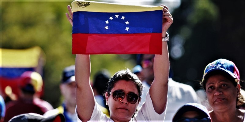 10 de enero: 40 países amenazan con desconocer el nuevo mandato de Nicolás Maduro