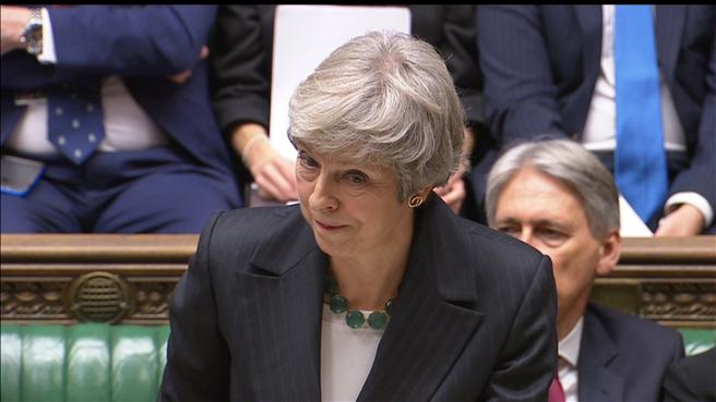 Theresa May casi se queda sin ministros por renuncia masiva