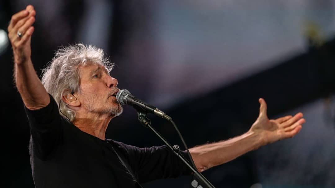 Roger Waters visita Ecuador para conocer contaminación de la Amazonía