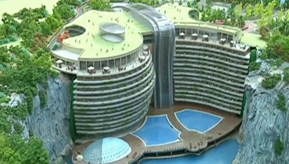 (vídeo) Resort: hotel subterráneo abrió sus puertas a los turistas que desean hospedarse bajo tierra china