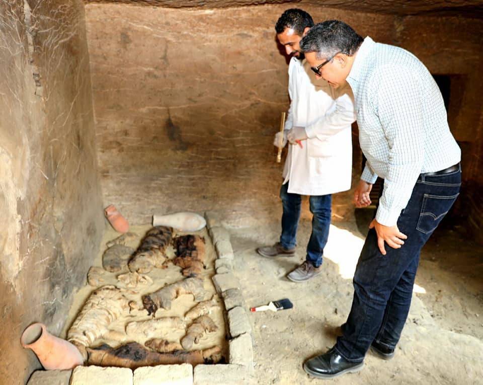 (Fotos) Consiguen en Egipto una puerta secreta y momias nunca antes vistas