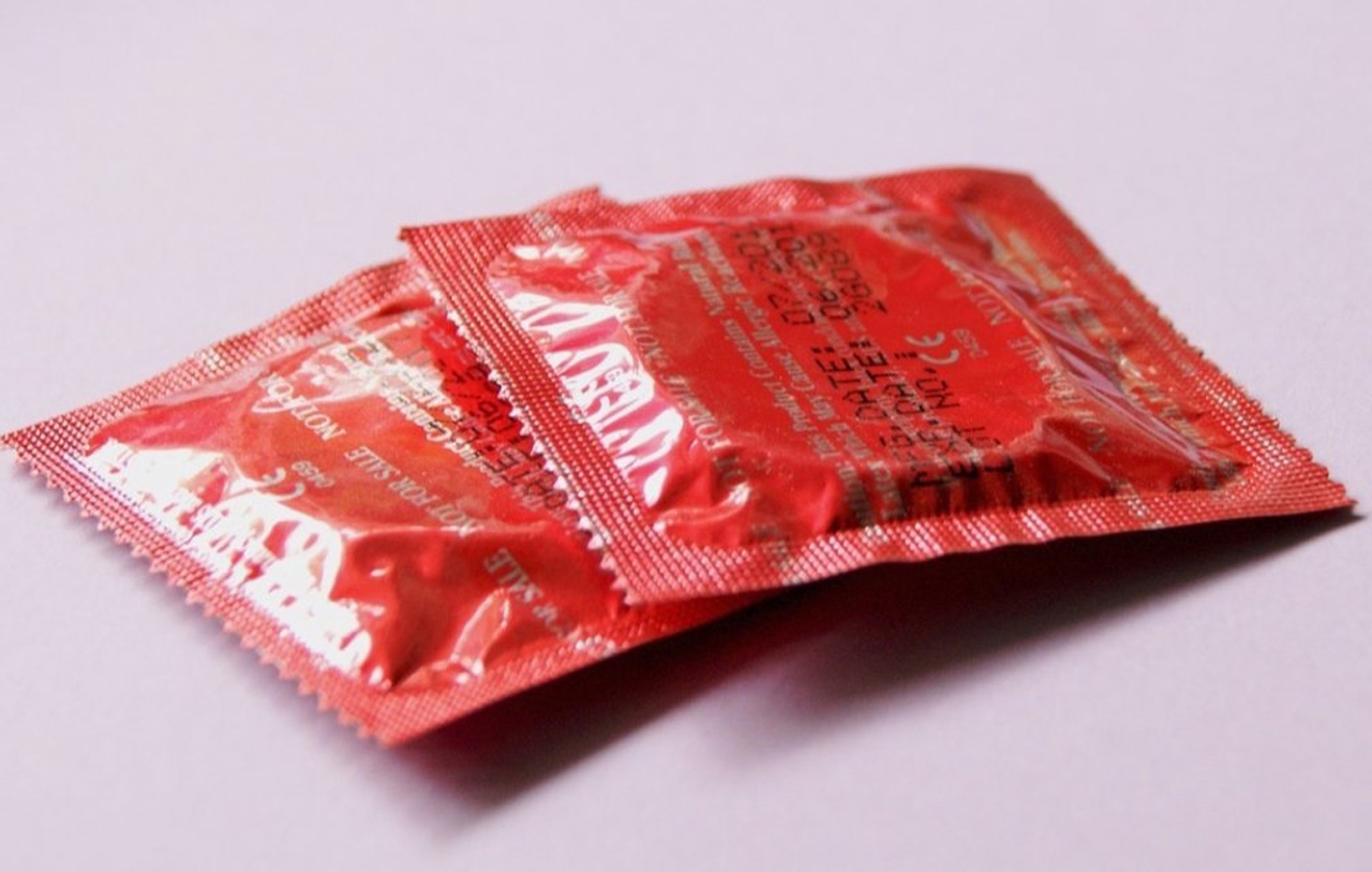 Desarticulan una red de falsificación de condones en China