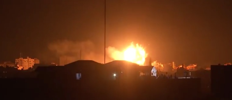 (Video) Israel destruyó la sede del principal canal de televisión de Gaza