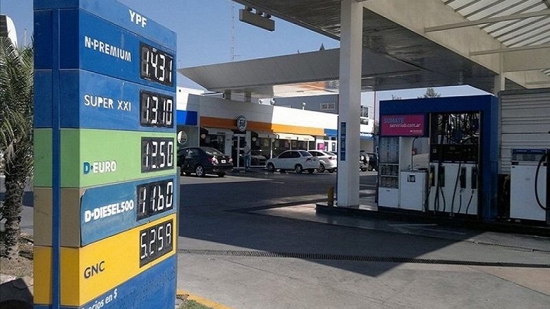 Polémica ante privatización de la administración de combustibles