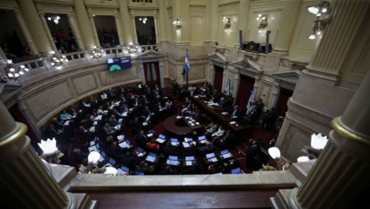Senado de Argentina aprueba un presupuesto de austeridad