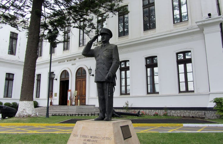 Estatua de Merino: La «deplorable» respuesta de Defensa y la Armada que molestó a organización por la memoria