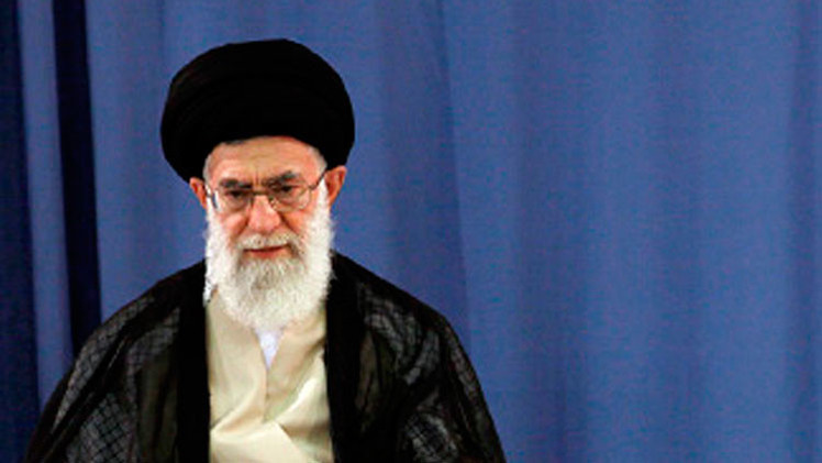 Las sanciones de EE. UU. reforzaron la autosuficiencia económica de Irán, dice Jameneí