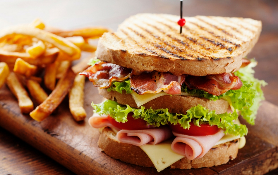 Conozca la peculiar historia del invento del sándwich, inspirado por un conde ludópata