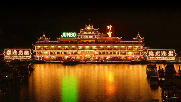 Jumbo Kingdom: El restaurante flotante más grande del mundo