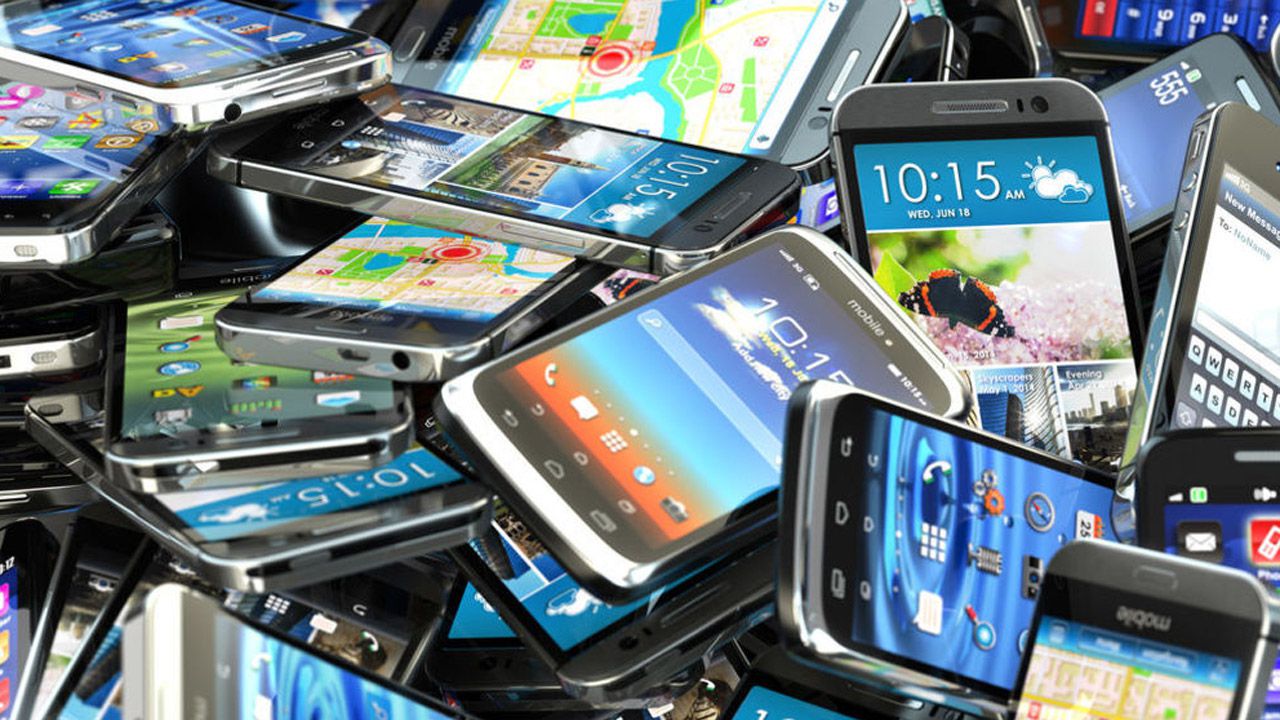 Teléfonos móviles podrían durar hasta 12 años si no se acortara su vida útil intencionalmente