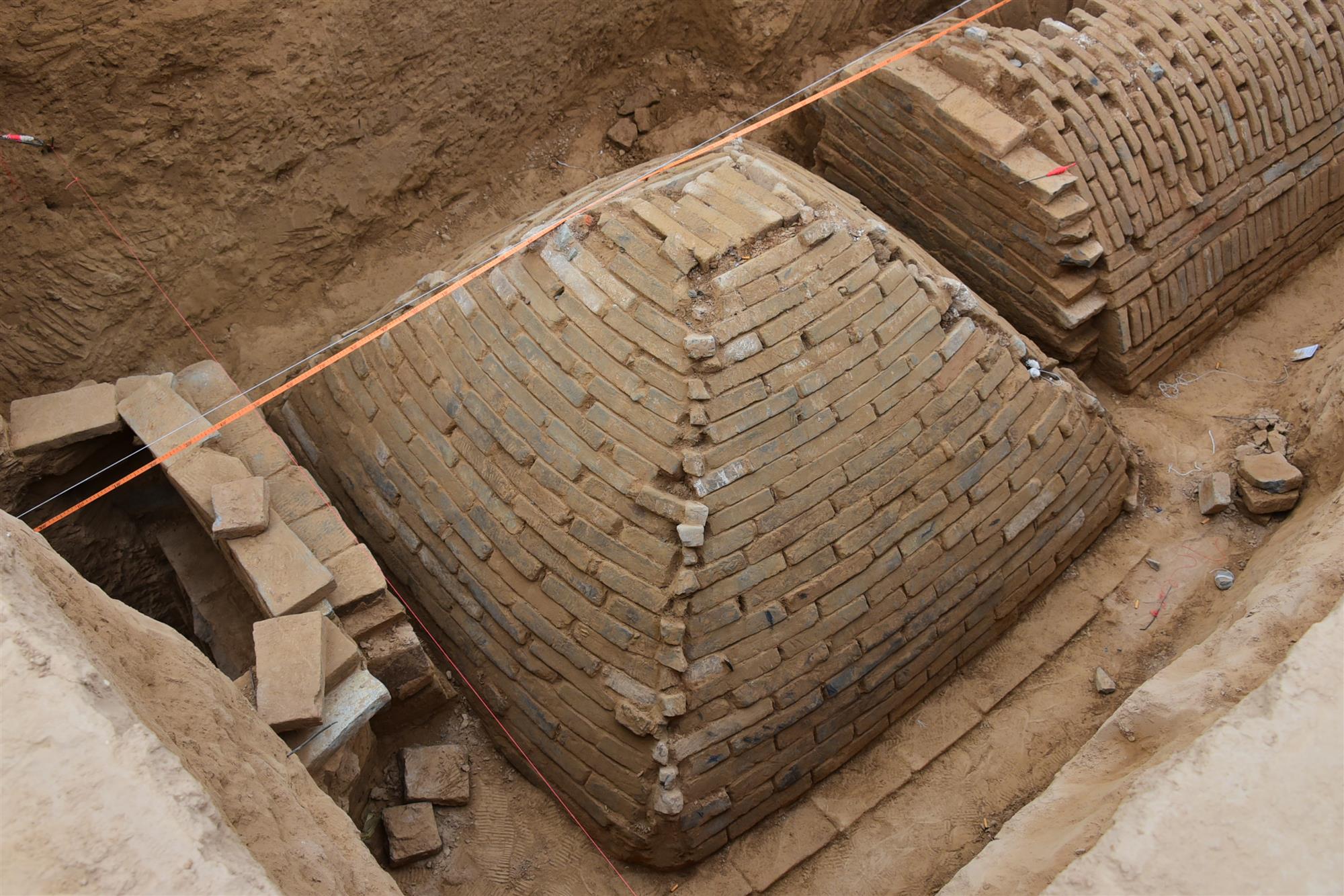 Descubren tumbas de 2.000 años de antigüedad en China