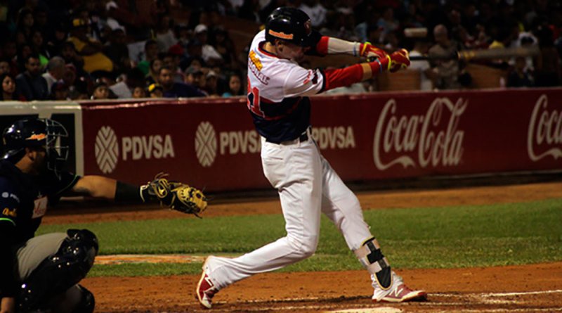 Tigres, Caribes y Tiburones luchan por pasar a la post temporada del béisbol venezolano