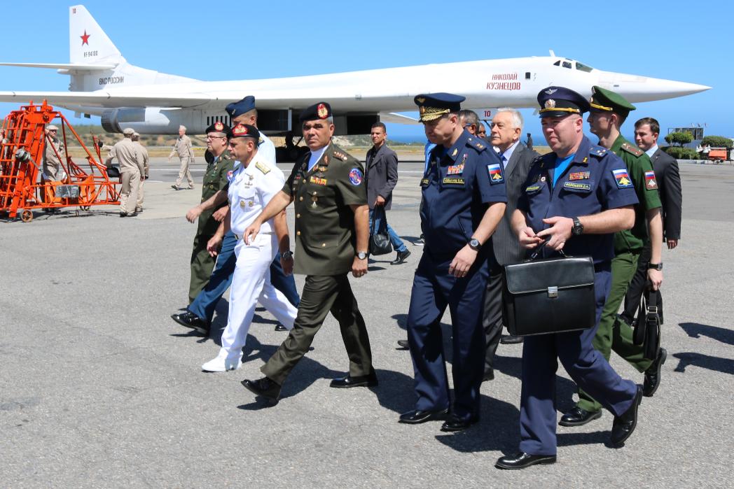 (Video) Flota militar rusa arriba a Venezuela para ejercicios aéreos conjuntos