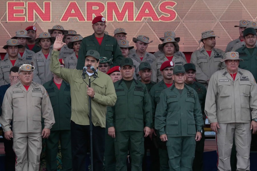 Maduro responsabiliza a Iván Duque si Colombia ataca militarmente a Venezuela