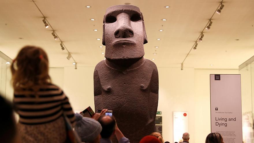 Bienes Nacionales realizará el primer catastro de los Moai por parte del Estado de Chile