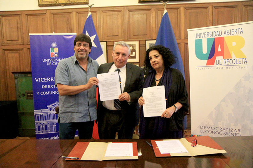 U. de Chile y municipio de Recoleta acuerdan trabajo conjunto para fortalecer la Universidad Abierta de la comuna